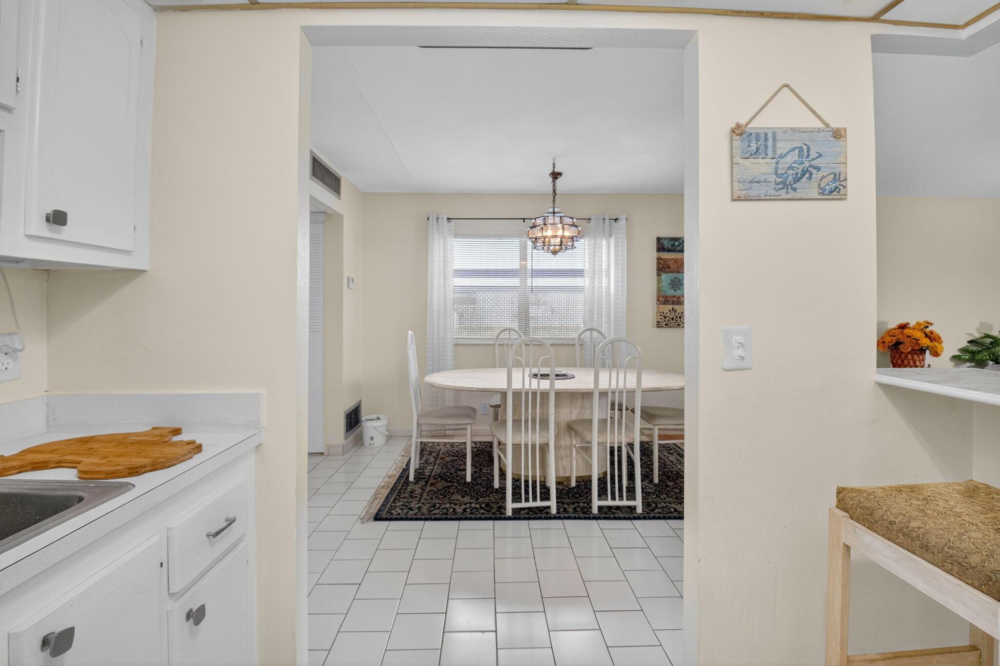 KINGS POINT SAXONY CONDOS - Residential Lease