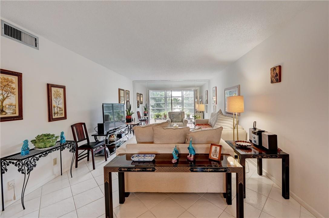 WYNMOOR - Residential