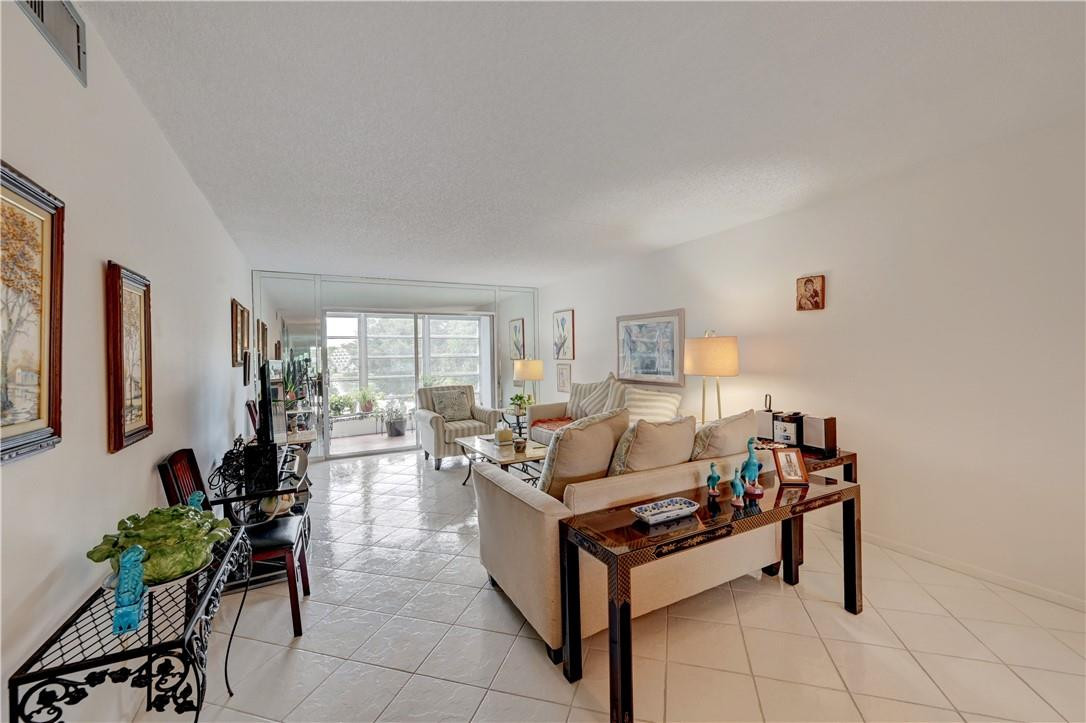 WYNMOOR - Residential