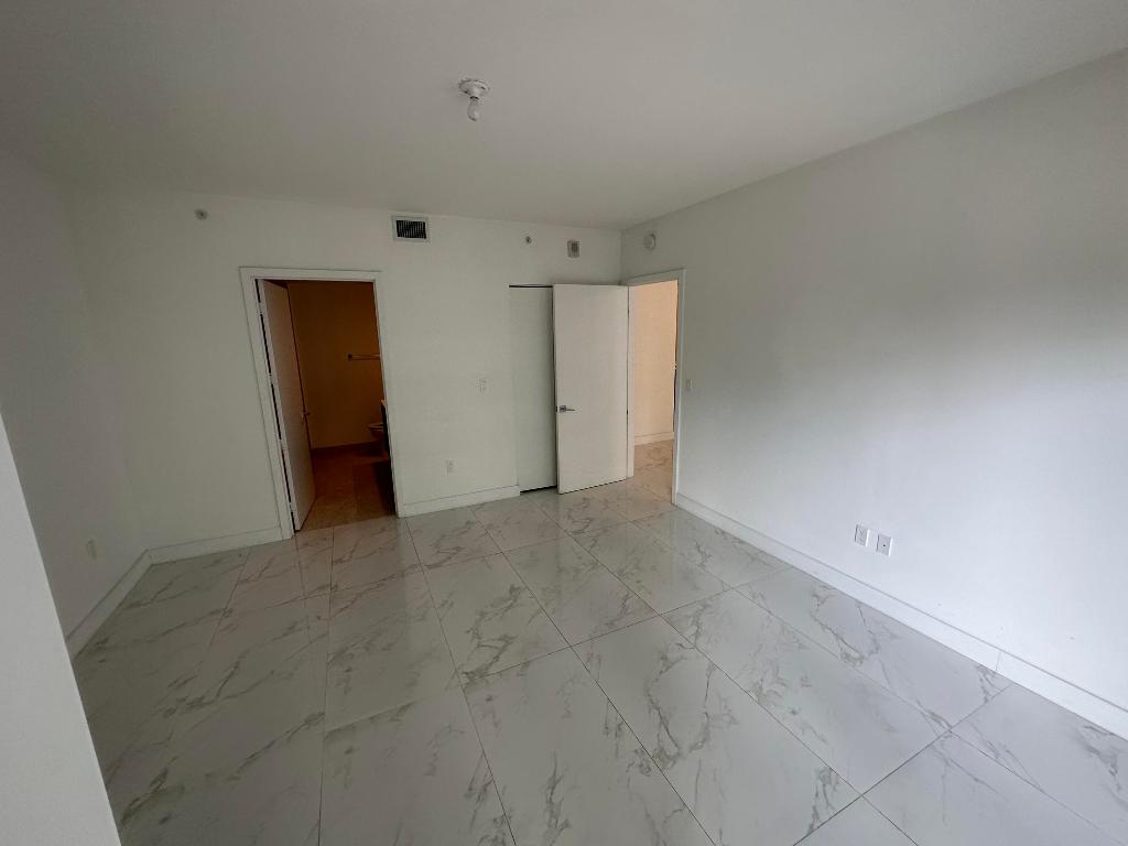 ARIA ON THE BAY CONDO - Residential Lease