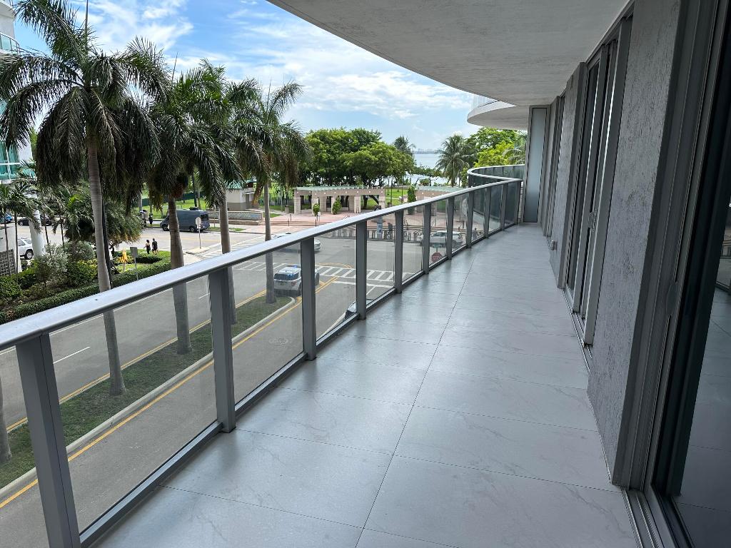 ARIA ON THE BAY CONDO - Residential Lease