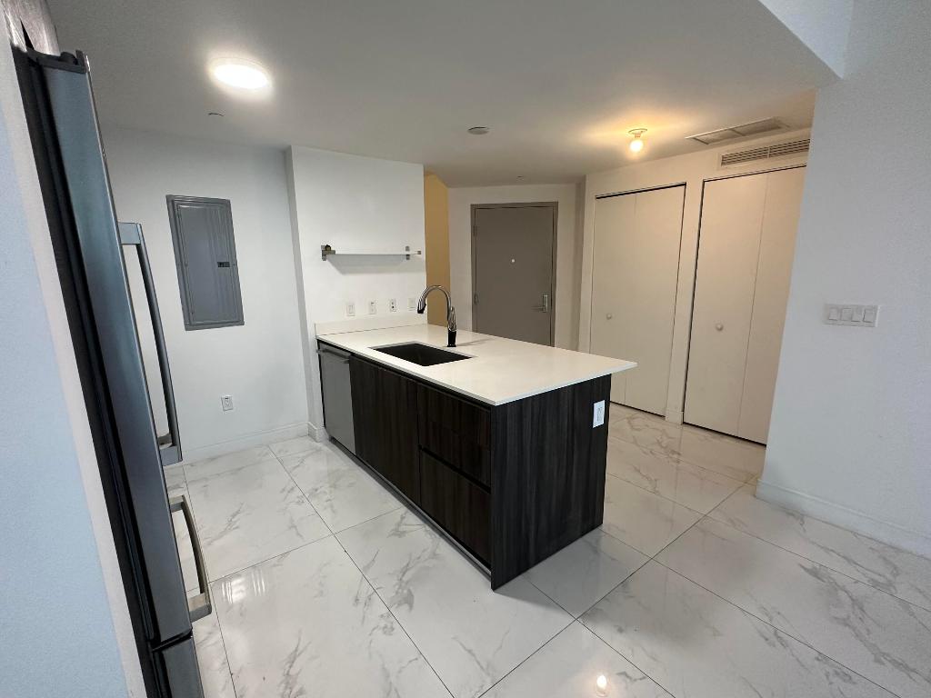 ARIA ON THE BAY CONDO - Residential Lease