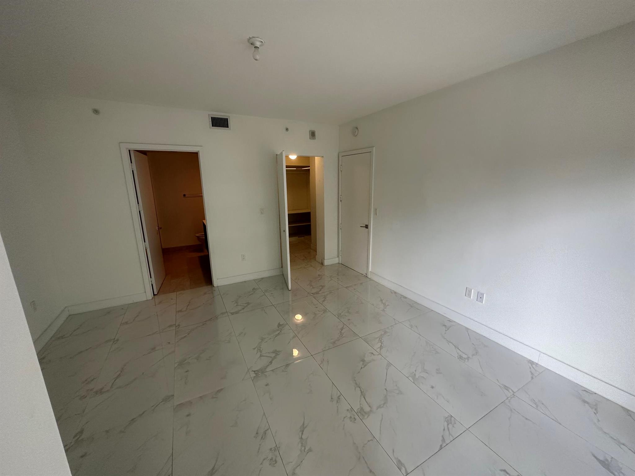 ARIA ON THE BAY CONDO - Residential Lease