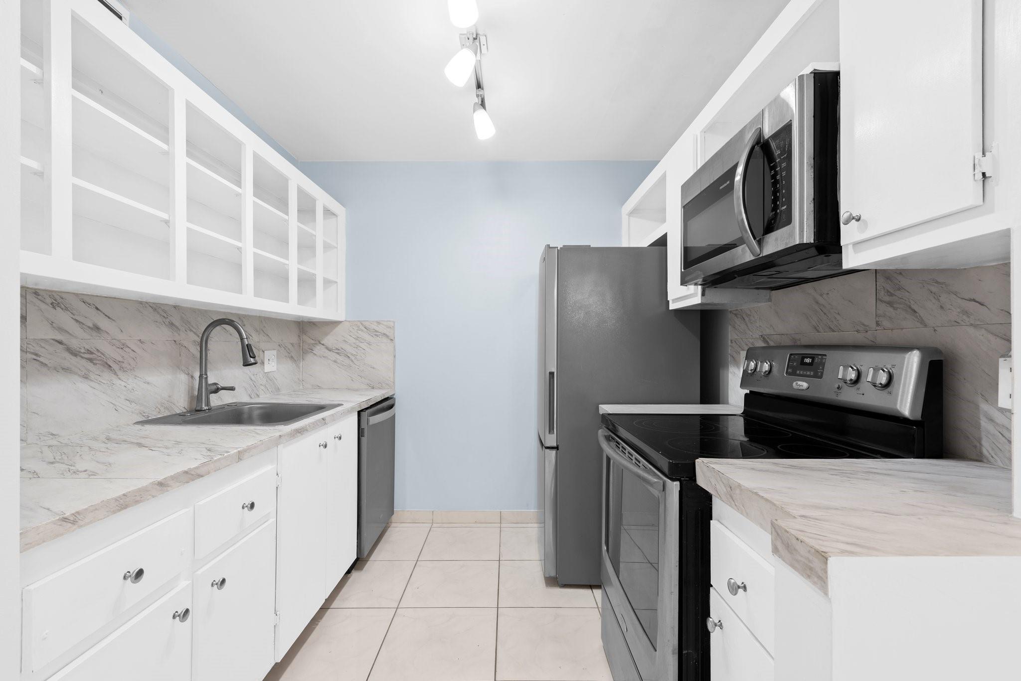 1301 SW 134th Way 104B