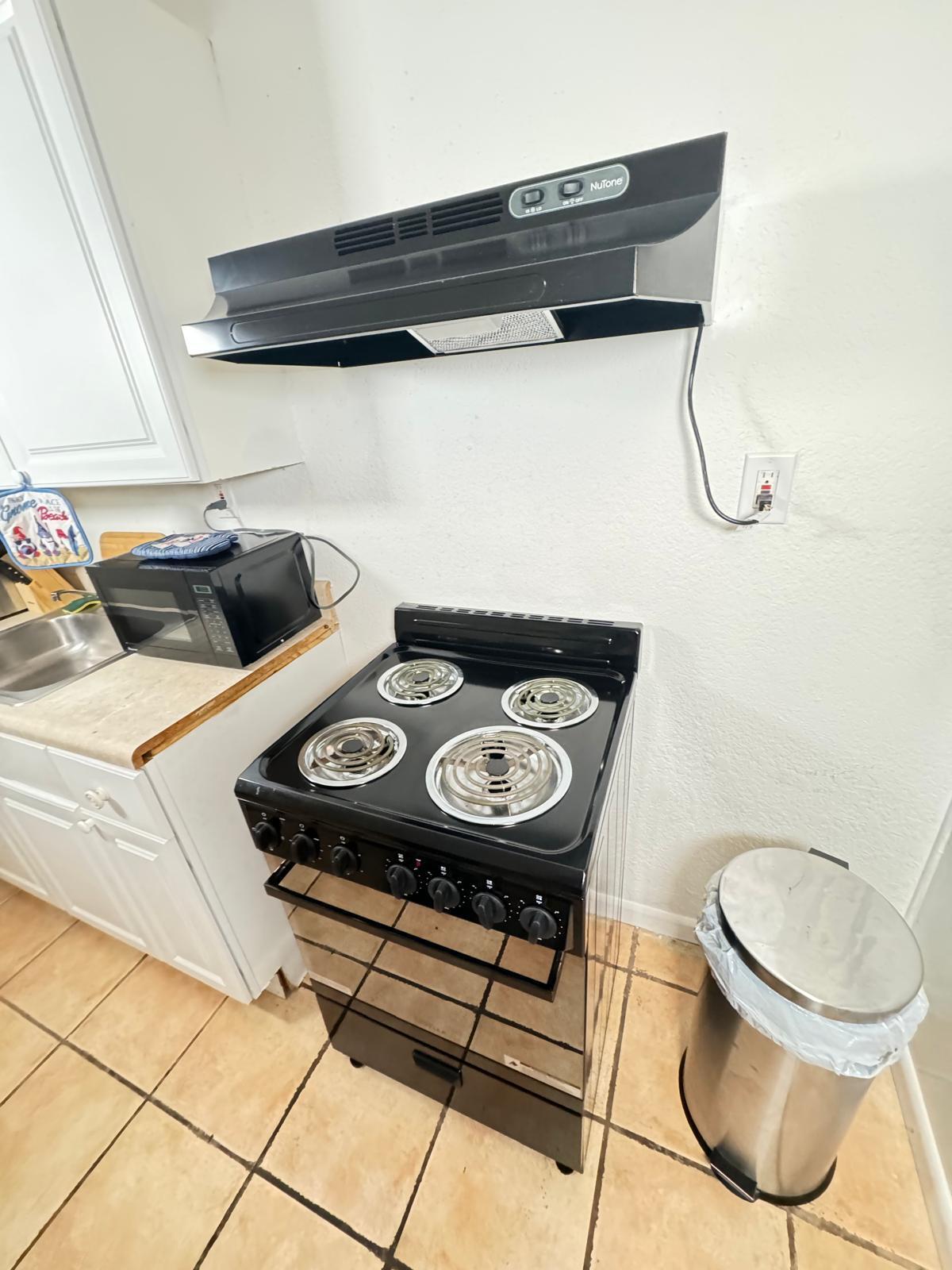 HAVERHILL ACRES - Residential Lease