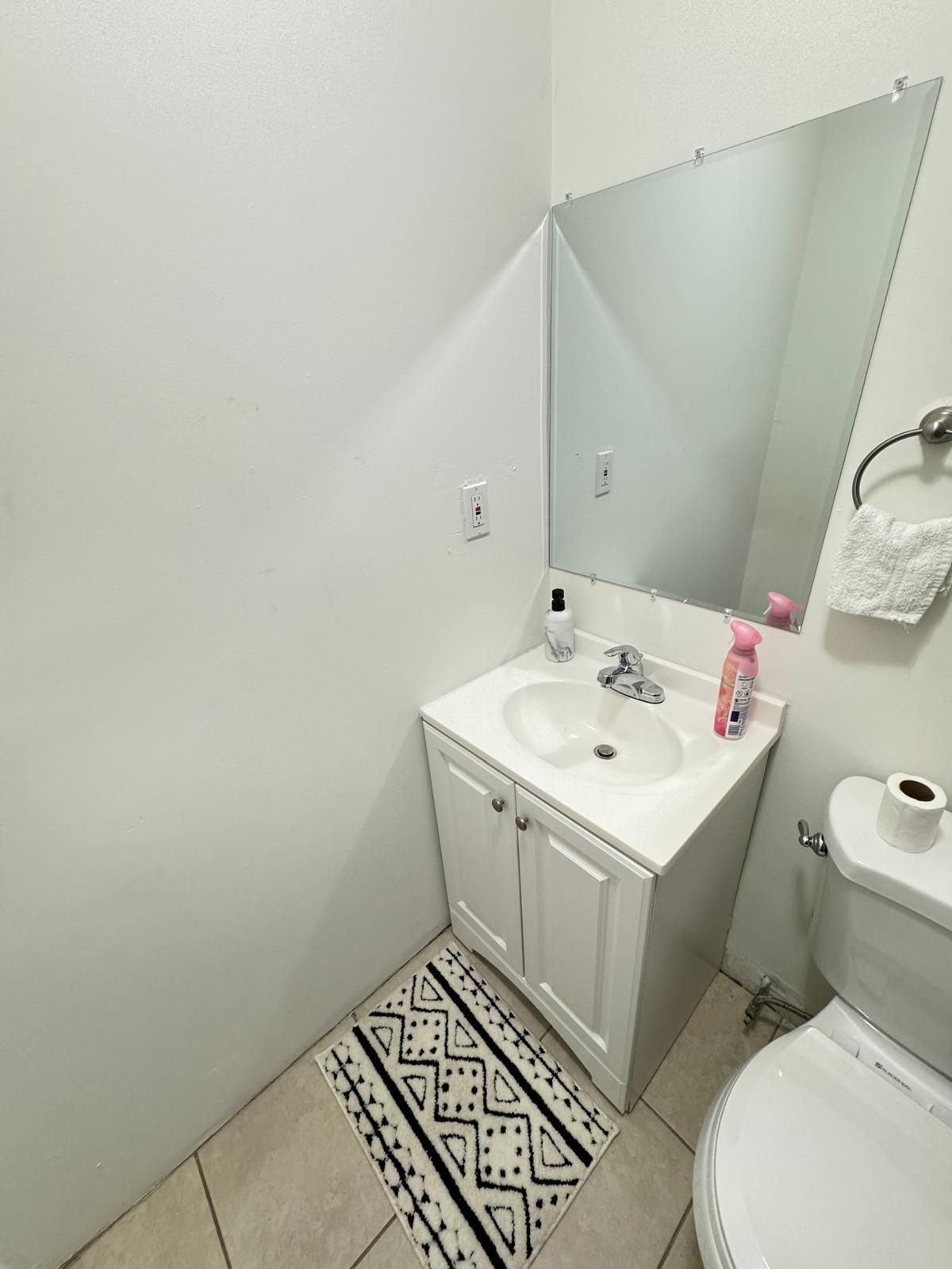 HAVERHILL ACRES - Residential Lease