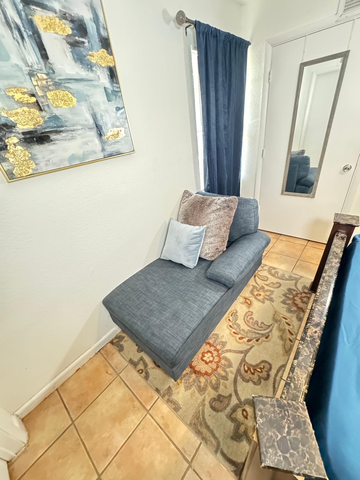 HAVERHILL ACRES - Residential Lease