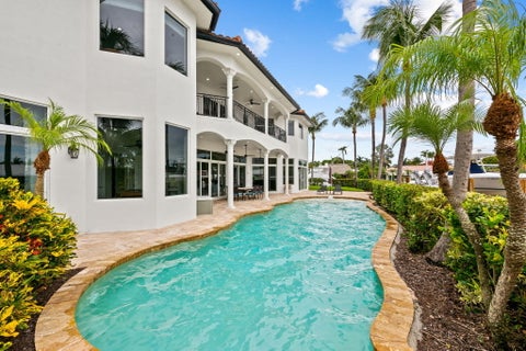 Tiny photo for 1261 NE 27th Way, Pompano Beach, FL 33062 (MLS # B26035748)