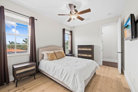 Tiny photo for 1261 NE 27th Way, Pompano Beach, FL 33062 (MLS # B26035748)