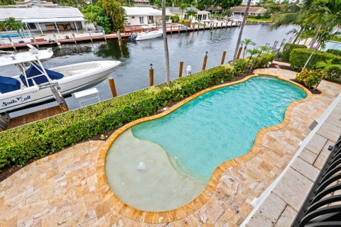 Tiny photo for 1261 NE 27th Way, Pompano Beach, FL 33062 (MLS # B26035748)