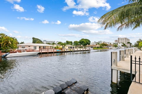 Tiny photo for 1261 NE 27th Way, Pompano Beach, FL 33062 (MLS # B26035748)