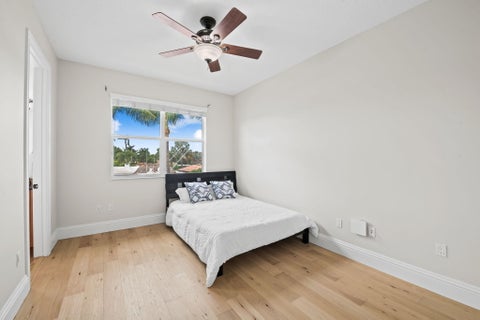 Tiny photo for 1261 NE 27th Way, Pompano Beach, FL 33062 (MLS # B26035748)