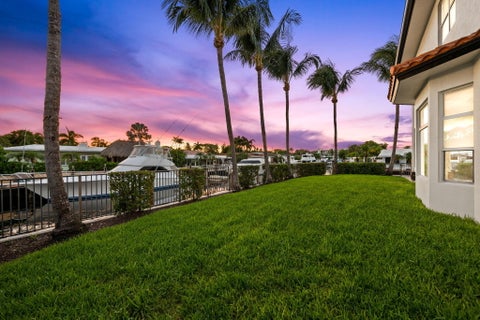 Tiny photo for 1261 NE 27th Way, Pompano Beach, FL 33062 (MLS # B26035748)