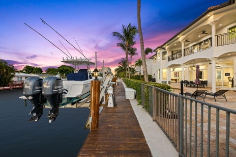 Tiny photo for 1261 NE 27th Way, Pompano Beach, FL 33062 (MLS # B26035748)