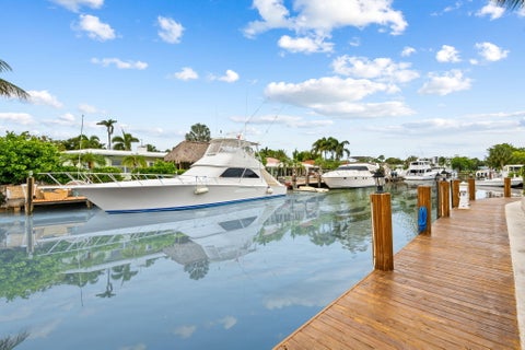 Tiny photo for 1261 NE 27th Way, Pompano Beach, FL 33062 (MLS # B26035748)