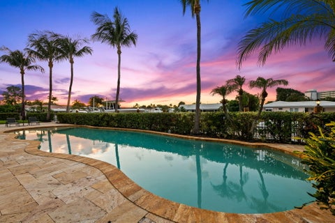 Tiny photo for 1261 NE 27th Way, Pompano Beach, FL 33062 (MLS # B26035748)