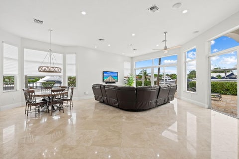 Tiny photo for 1261 NE 27th Way, Pompano Beach, FL 33062 (MLS # B26035748)