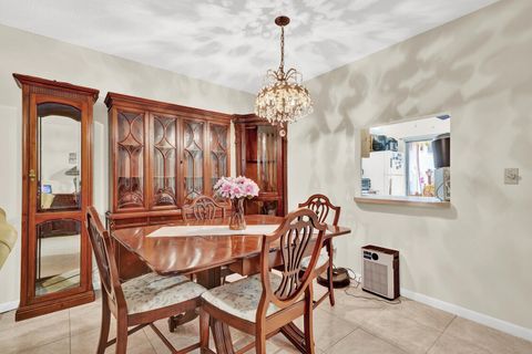 Tiny photo for 815 Salem Lane, Lake Worth, FL 33467 (MLS # B26003791)