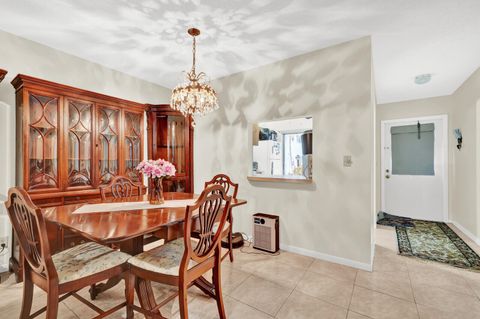 Tiny photo for 815 Salem Lane, Lake Worth, FL 33467 (MLS # B26003791)
