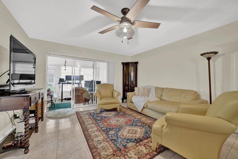 Tiny photo for 815 Salem Lane, Lake Worth, FL 33467 (MLS # B26003791)