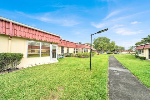 Tiny photo for 815 Salem Lane, Lake Worth, FL 33467 (MLS # B26003791)