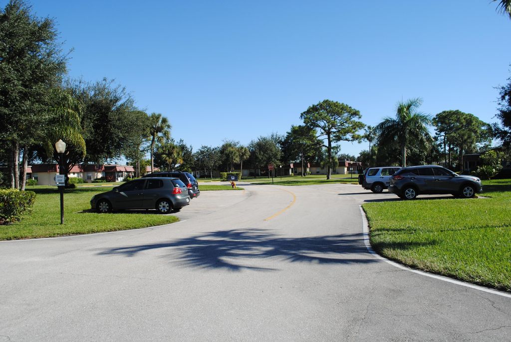 Photo of 815 Salem Lane, Lake Worth, FL 33467 (MLS # B26003791)