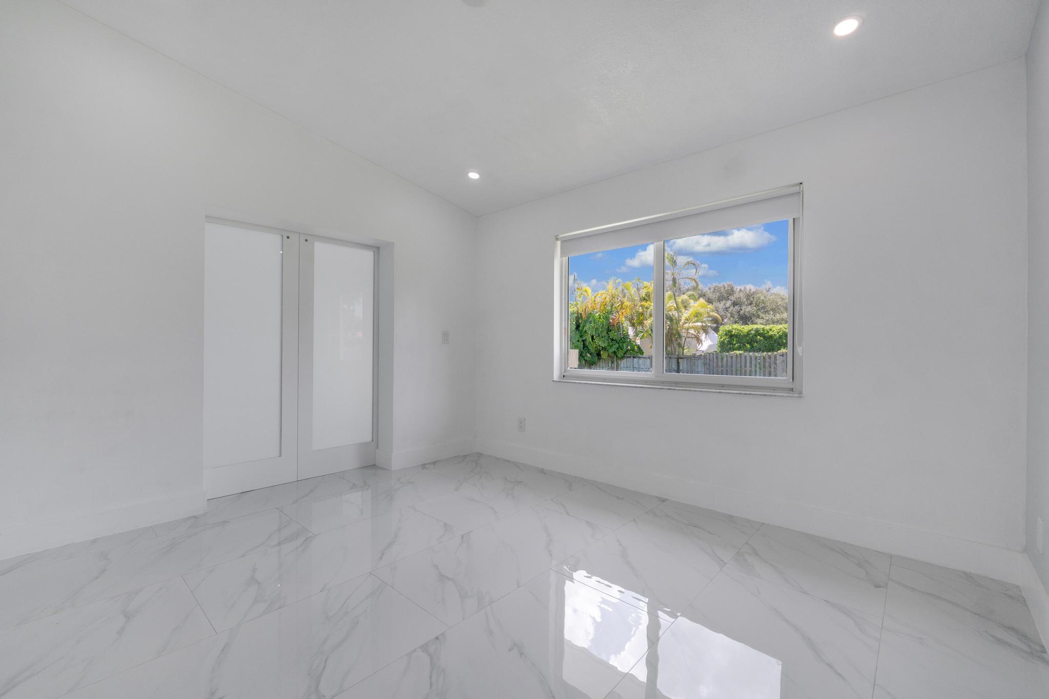 Old Cutler West Sec 01 - Residential