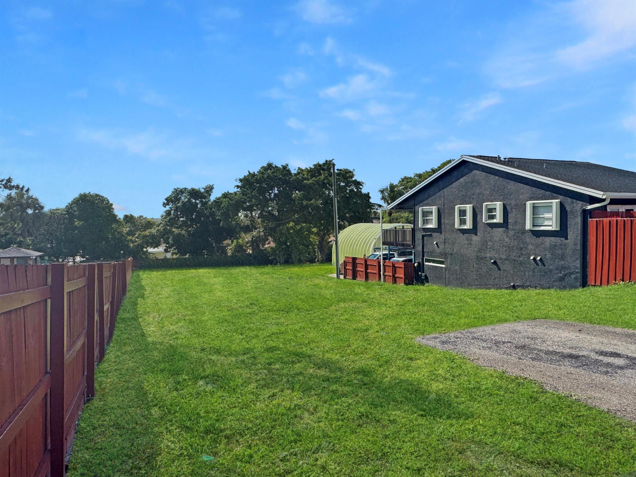 S/D OF 21-44-43, W 1/2 IN - Residential Income