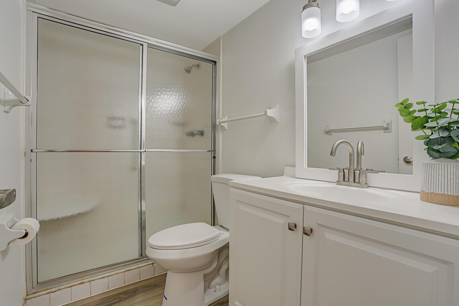 TEQUESTA GARDEN CONDO 6 - Residential
