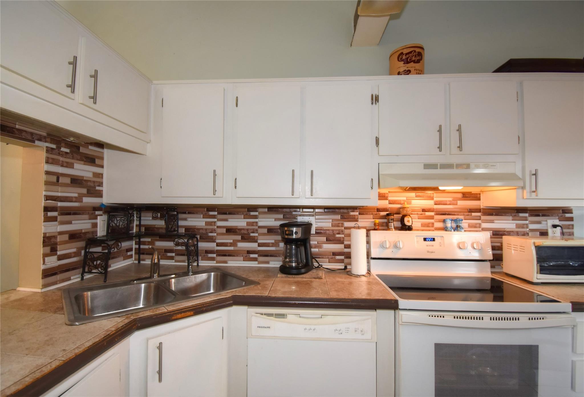 Omega Villas - Residential