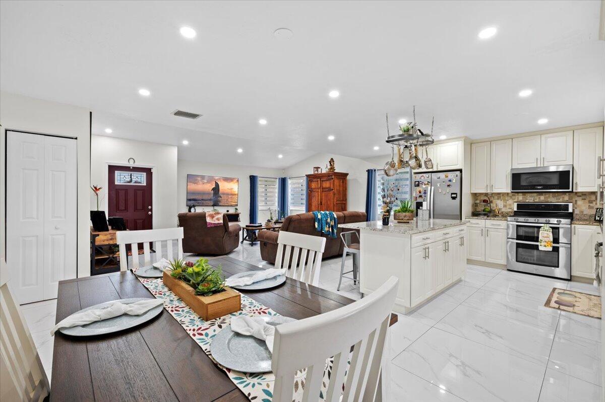 FOREST HOMES 3 - Residential