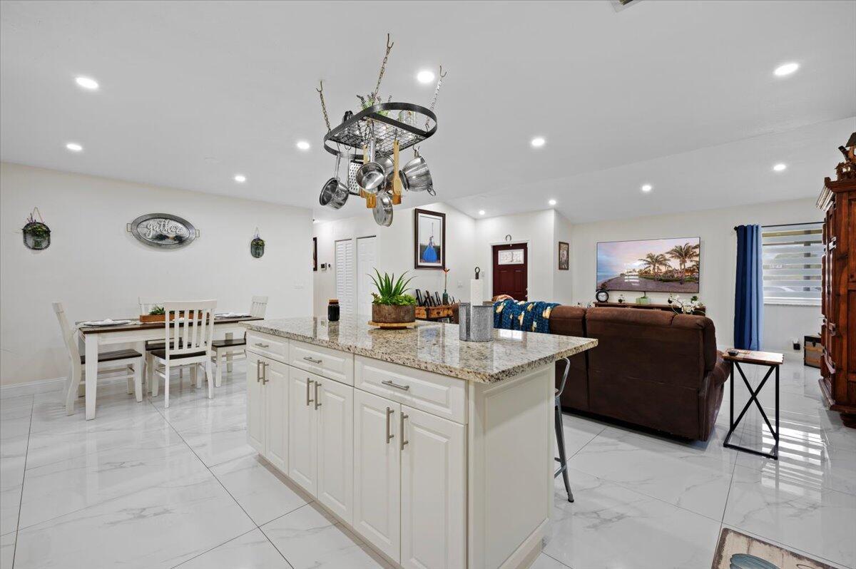 FOREST HOMES 3 - Residential