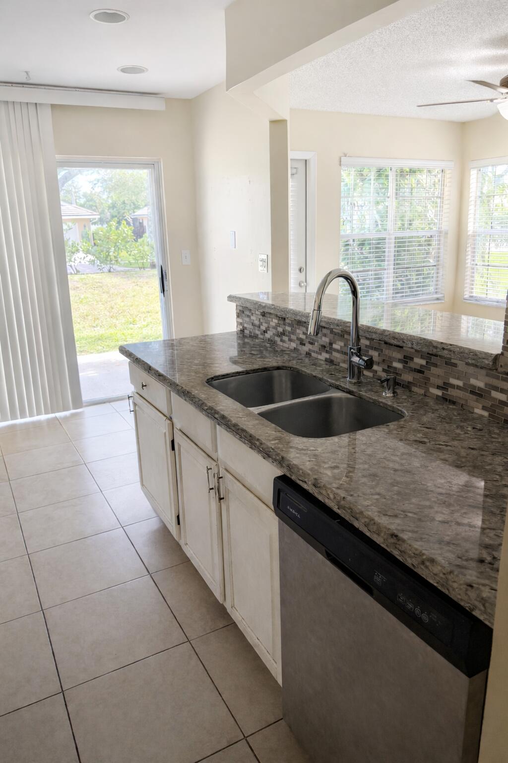 5302 Sapphire Valley