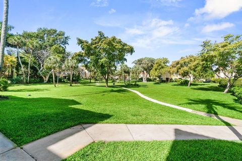 127 Yacht Club Way 208 Hypoluxo FL 33462