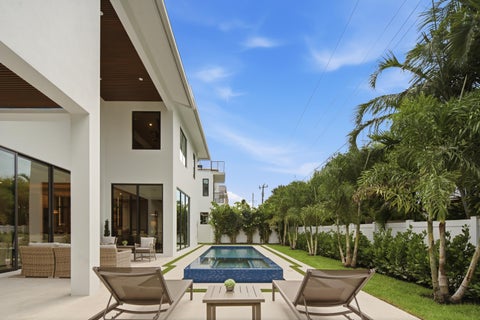 Tiny photo for 3093 Banyan Road, Boca Raton, FL 33432 (MLS # B26069332)