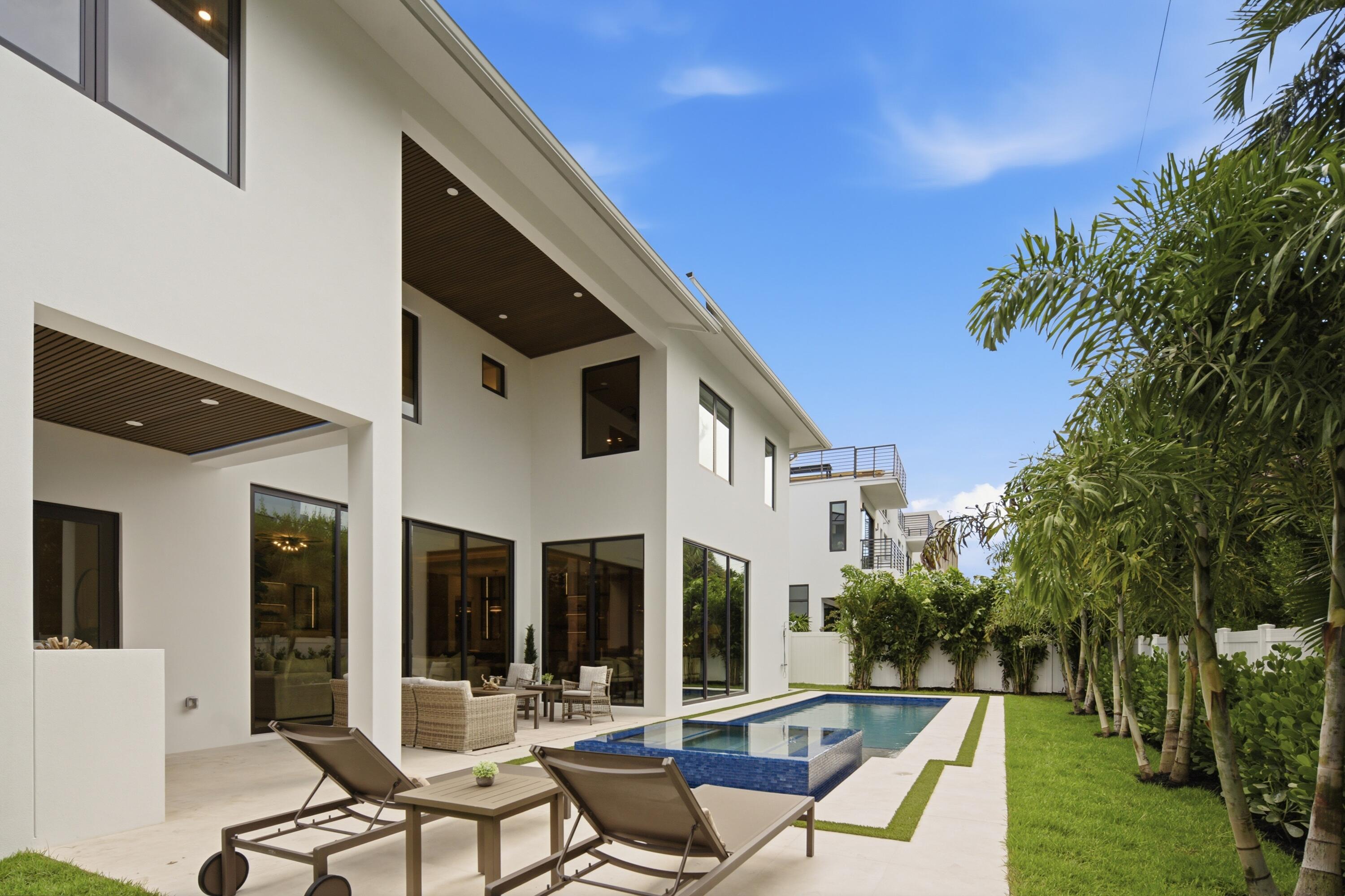 3093 Banyan Road