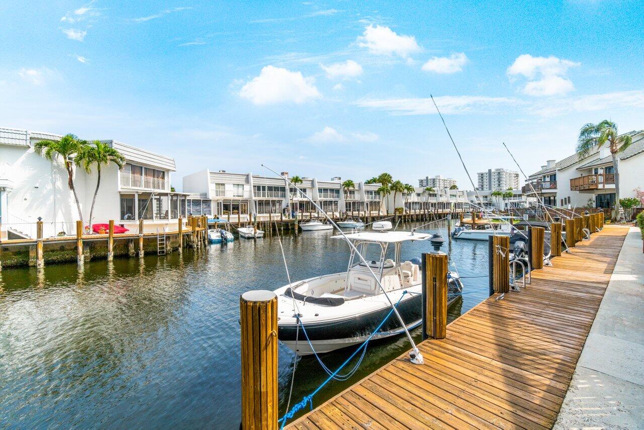 DELRAY BY THE SEA - Residential