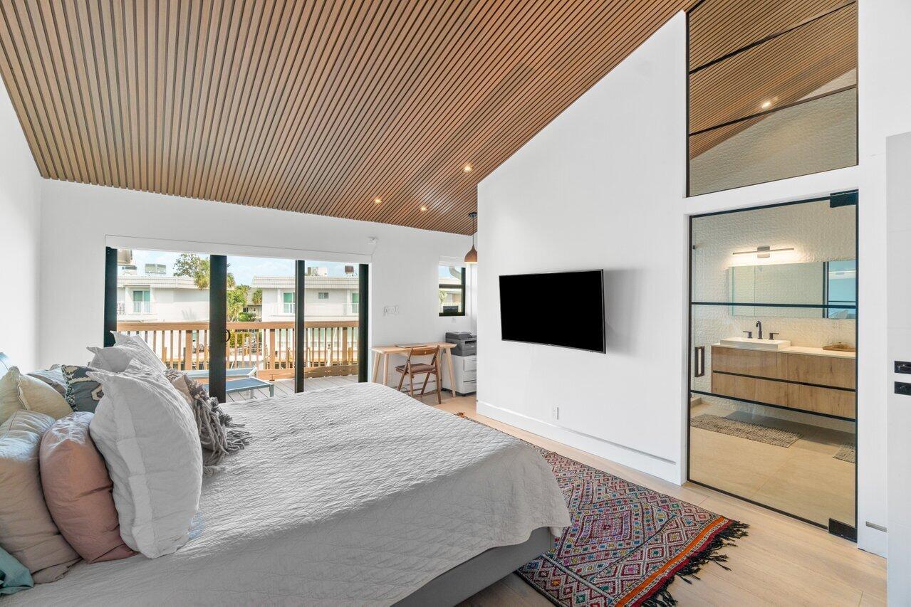 DELRAY BY THE SEA - Residential