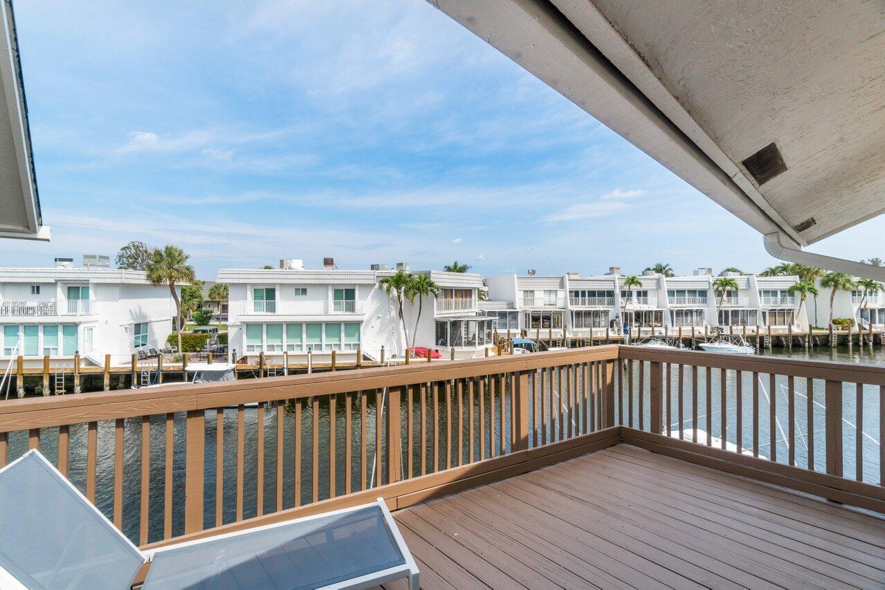 DELRAY BY THE SEA - Residential