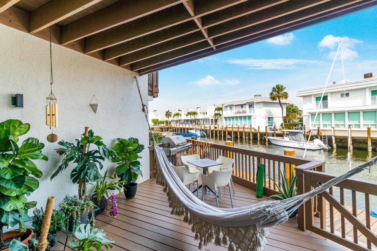 DELRAY BY THE SEA - Residential