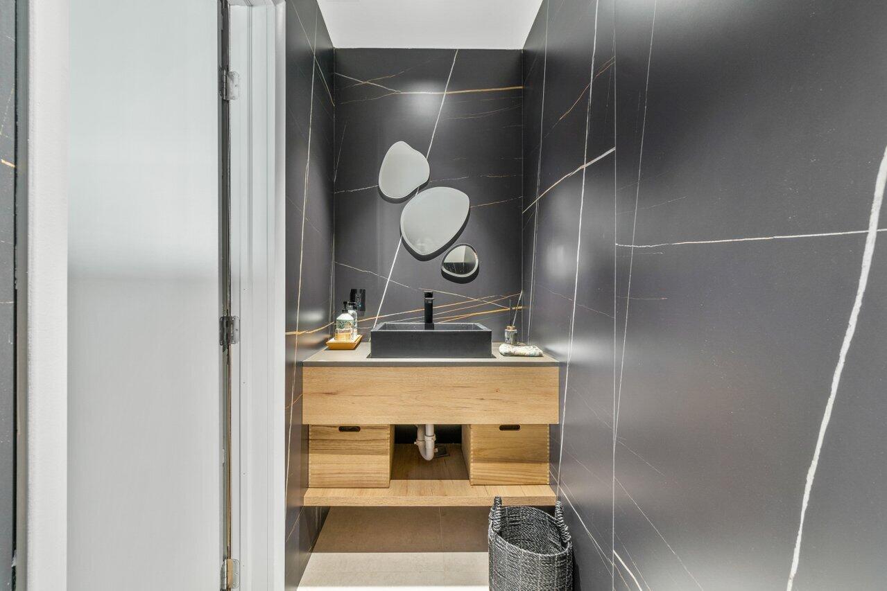 DELRAY BY THE SEA - Residential