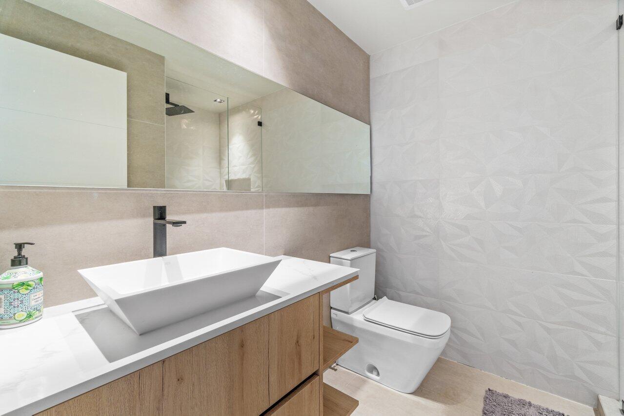 DELRAY BY THE SEA - Residential