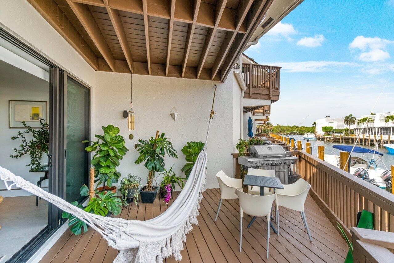 DELRAY BY THE SEA - Residential