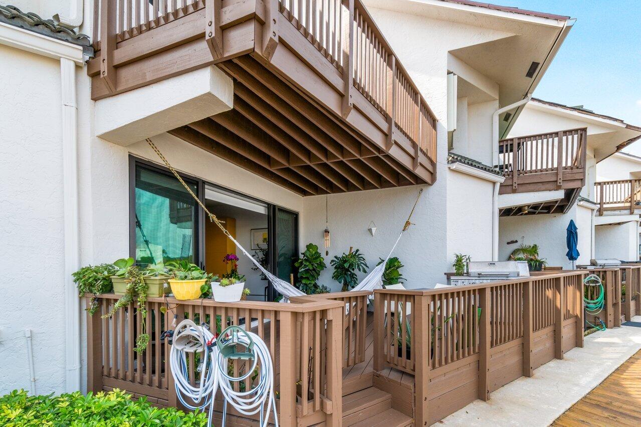 DELRAY BY THE SEA - Residential