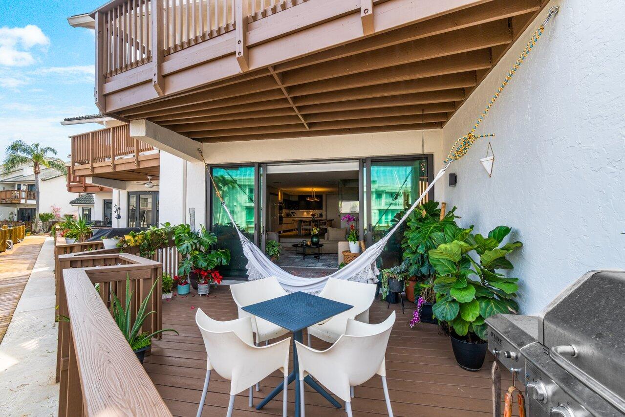 DELRAY BY THE SEA - Residential