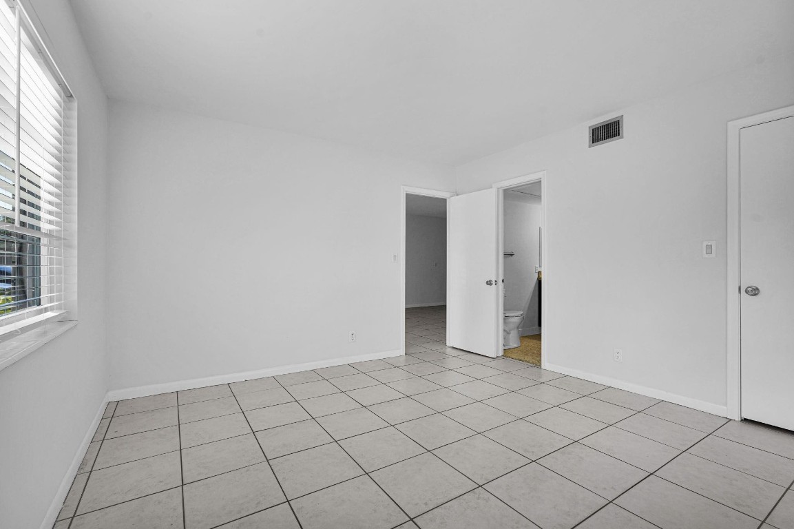 MANOR GROVE VILLAGE NO 1 - Residential Lease