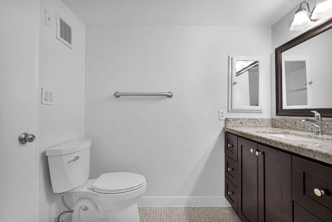 MANOR GROVE VILLAGE NO 1 - Residential Lease