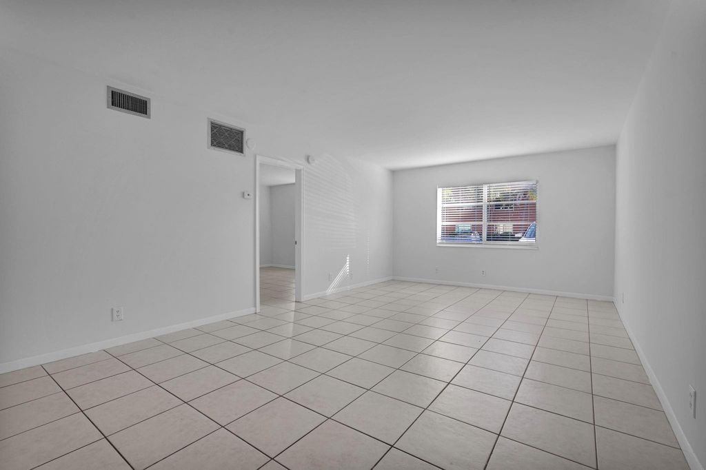 Photo of 9 NE 19th Court #111C, Wilton Manors, FL 33305 (MLS # F10543507)