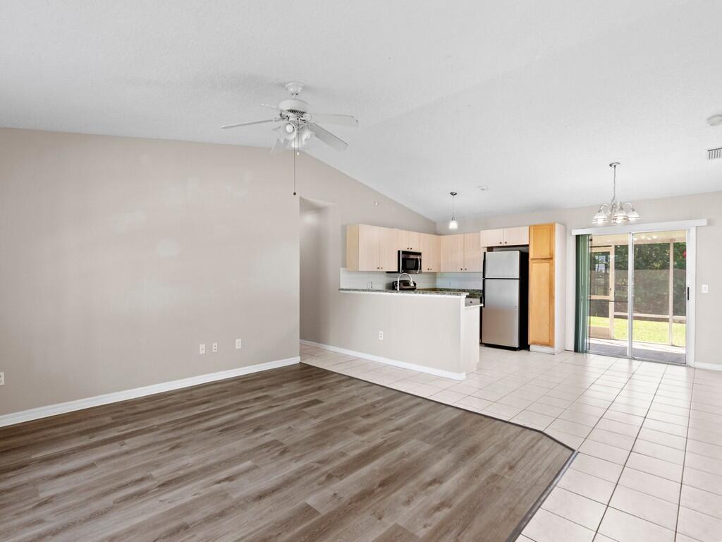 PORT ST LUCIE SECTION 12 - Residential