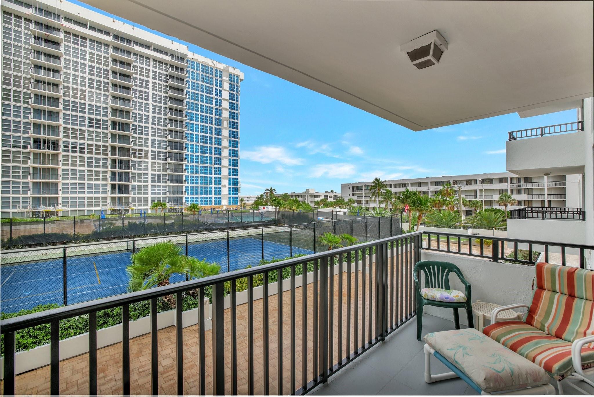 525 N Ocean Blvd 522